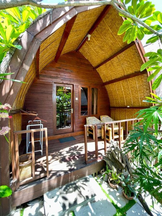 The Golden Ave Bungalow Джили Трауанган Екстериор снимка